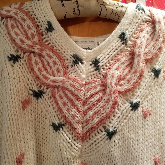 Vintage Adorable Handknit Sweater💕 - Picture 2 of 7